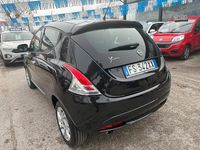Usata Lancia Ypsilon Platinum 69 CV (50 kW) 2019 Nero Utilitaria