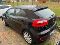 Usata Kia Rio Active 75 CV (55 kW) 2016 Berlina