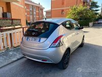 usata Lancia Ypsilon gold