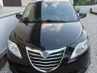 Usata Lancia Ypsilon 69 CV (50 kW) 2014 Nero Utilitaria