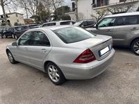 Usata Mercedes C270 Avantgarde 170 CV (125 kW) 2004 Argento Berlina
