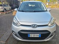 Usata Hyundai i10 Comfort 69 CV (50 kW) 2015 Argento Utilitaria