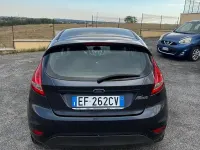 Usata Ford Fiesta 60 CV (44 kW) 2011 Marrone Berlina