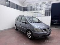 Usata Opel Zafira 96 CV (70 kW) 2005 Grigio Monovolume