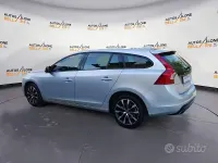 Usata Volvo V60 Dynamic 150 CV (110 kW) 2017 Grigio Station wagon