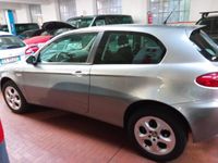 usata Alfa Romeo 147 147 1.9 JTD M-JET 16V 3p. Distinctive