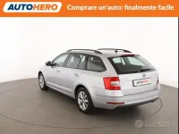Usata Skoda Octavia Executive 150 CV (110 kW) 2020 Grigio Berlina