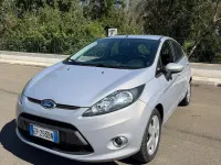 Usata Ford Fiesta Business Edition 92 CV (67 kW) 2012 Grigio Berlina
