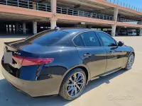 Usata Alfa Romeo Giulia 160 CV (117 kW) 2021 Nero Berlina