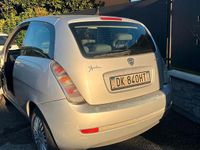 Usata Lancia Ypsilon 69 CV (50 kW) 2007 Grigio Utilitaria