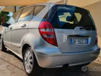 Usata Mercedes A150 Elegance 95 CV (69 kW) 2004 Grigio Monovolume