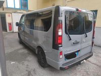 Usata Opel Vivaro 2016 Grigio Monovolume