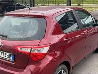 Usata Toyota Yaris Lounge 69 CV (50 kW) 2017 Berlina