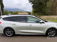 Usata Ford Focus ST 120 CV (88 kW) 2021 Grigio Station wagon
