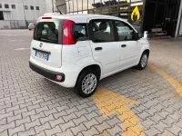 Usata Fiat Panda Lounge 69 CV (50 kW) 2019 Bianco Utilitaria