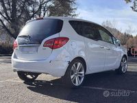 Usata Opel Meriva 110 CV (80 kW) 2011 Bianco Monovolume