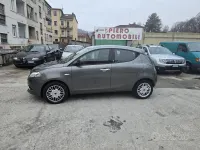 Usata Lancia Ypsilon Silver 69 CV (50 kW) 2017 Grigio Utilitaria