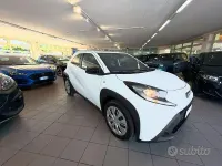 Usata Toyota Aygo X Active 72 CV (52 kW) 2025 Bianco SUV