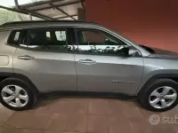 Usata Jeep Compass 120 CV (88 kW) 2019 Grigio SUV