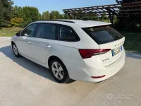 Usata Skoda Octavia Executive 150 CV (110 kW) 2023 Grigio Station wagon
