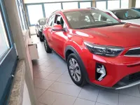 Usata Kia Stonic Style 84 CV (61 kW) 2023 Rosso SUV