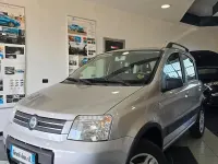 Occasion Fiat Panda 4x4 Climbing 69 ch (50 kW) 2007 Gris Citadine