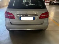Usata Mercedes B180 109 CV (80 kW) 2015 Grigio Utilitaria