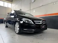 Usata Mercedes B180 Premium 122 CV (89 kW) 2013 Nero Utilitaria