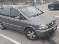 Usata Opel Zafira Elegance 101 CV (74 kW) 2003 Grigio Monovolume