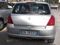 Usata Suzuki Swift GLX 69 CV (50 kW) 2006 Grigio Berlina
