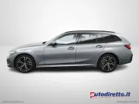 Usata BMW 330e M Sport 292 CV (214 kW) 2025 Grigio Station wagon