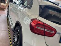 Usata Mercedes GLA200 136 CV (100 kW) 2015 SUV