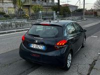 Usata Peugeot 208 82 CV (60 kW) 2016 Grigio Utilitaria