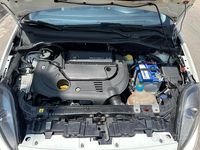 Usata Fiat Grande Punto 75 CV (55 kW) 2012 Bianco Utilitaria