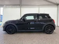 Usata Mini Cooper SE Classic 75 kW (102 CV) 2022 Nero Utilitaria