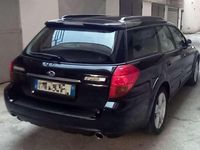 Usata Subaru Outback 245 CV (180 kW) 2004 Nero Station wagon