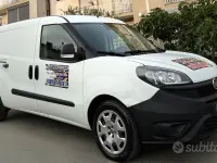 Usata Fiat Doblò 105 CV (77 kW) 2021 Bianco Monovolume