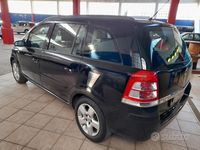 Usata Opel Zafira Cosmo 104 CV (76 kW) 2006 Nero Monovolume