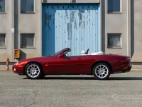 Usata Jaguar XKR 363 CV (266 kW) 2002 Rosso Cabrio