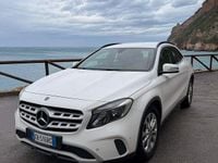 Usata Mercedes GLA200 Executive 136 CV (100 kW) 2018 Bianco SUV
