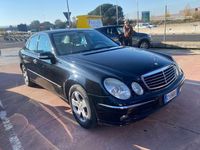 Usata Mercedes E280 Avantgarde 177 CV (130 kW) 2005 Nero Berlina