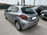 Usata Peugeot 208 83 CV (61 kW) 2019 Grigio Utilitaria
