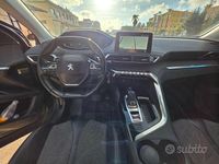 Usata Peugeot 3008 Allure 120 CV (88 kW) 2017 Verde Station wagon