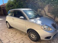 Usata Lancia Ypsilon 60 CV (44 kW) 2008 Argento Utilitaria
