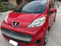 Usata Peugeot 107 68 CV (50 kW) 2009 Utilitaria