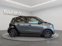 Usata Smart ForFour Passion 71 CV (52 kW) 2015 Grigio Utilitaria