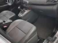 Usata Renault Scénic III 110 CV (80 kW) 2015 Grigio Monovolume