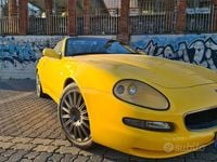 Begagnad Maserati 4200 390 HK (286 kW) 2002 Gul Cab