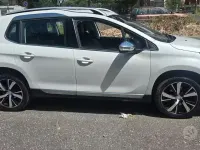 Usata Peugeot 2008 Allure 115 CV (84 kW) 2014 Bianco SUV
