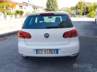 Usata VW Golf VI 122 CV (89 kW) 2011 Bianco Utilitaria